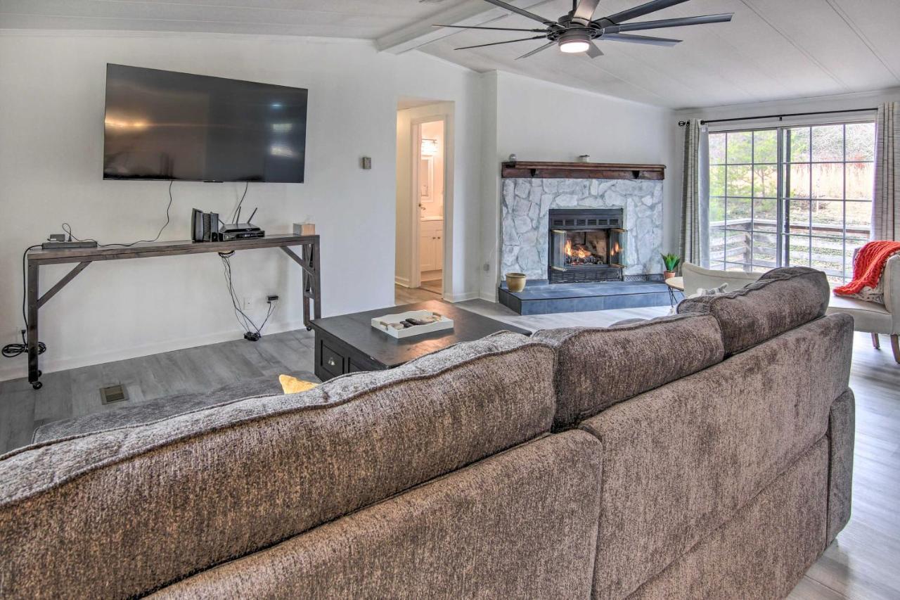 Cozy Asheville Cottage With Grill And Fire Pit! 外观 照片